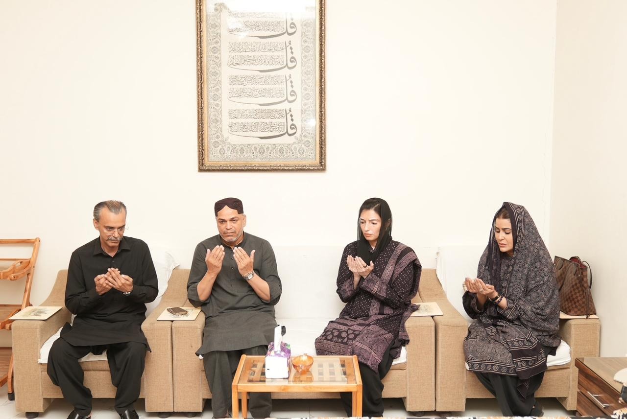 بي بي آصفه ڀٽو زرداري جي سينئر پي پي پي اڳواڻ لعل بخش ڀٽو جي انتقال تي سندس صاحبزادے سان تعزيت